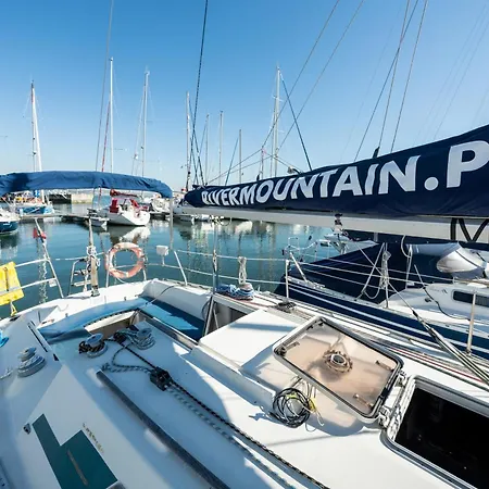 بوتيل Sleep Aboard A Beautiful Sailboat In - Marina Parque Nacoes