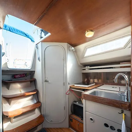 Sleep Aboard A Beautiful Sailboat In - Marina Parque Nacoes بوتيل *