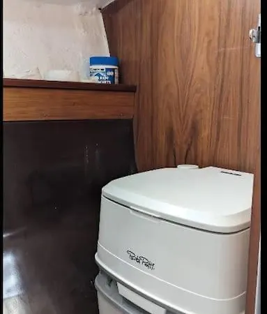 Πλωτό κατάλυμα Sleep Aboard A Beautiful Sailboat In Lisbon - Marina Parque Das Nacoes